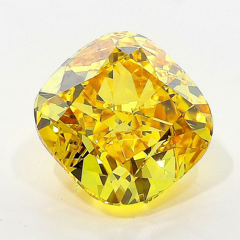 Cushion Brilliant 2.26ct Fancy Vivid Yellow VVS2 - Cut • GIA • 5232779055