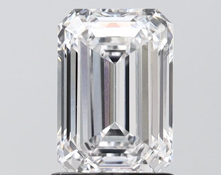 Lab-Grown Emerald Diamond - 1.53 Carats, E Color, VS2 Clarity - Certified by IGI - Report Number: LG687525442