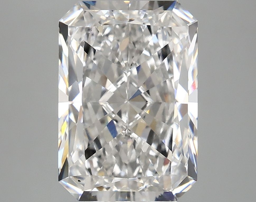 Lab-Grown Radiant Diamond - 4.08 Carats, F Color, VS2 Clarity - Certified by IGI - Report Number: LG673415166