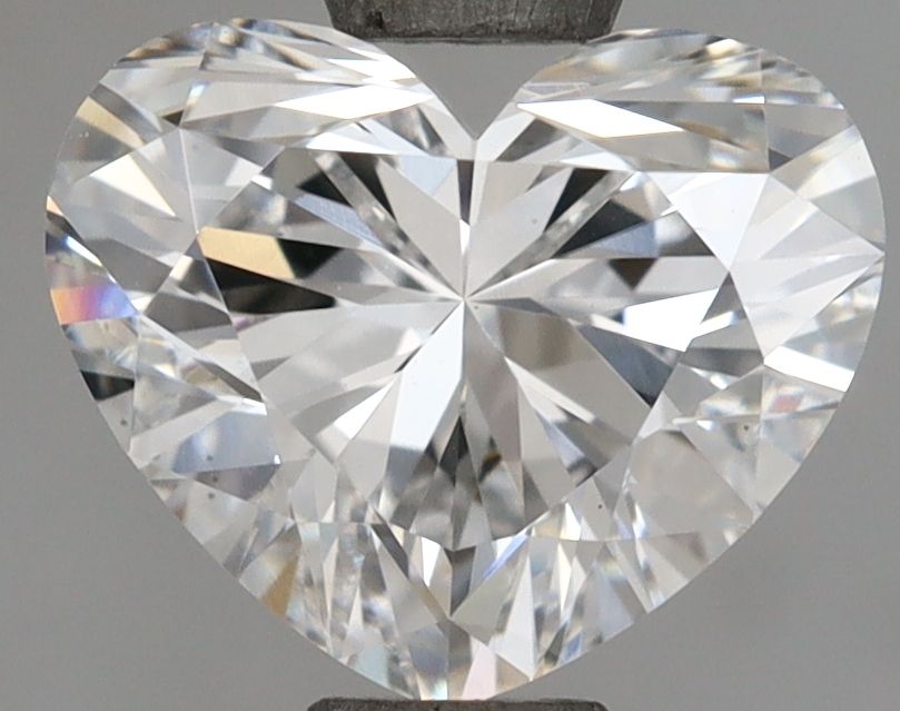 Lab-Grown Heart Diamond - 1.47 Carats, E Color, VS1 Clarity - Certified by IGI - Report Number: LG706572518