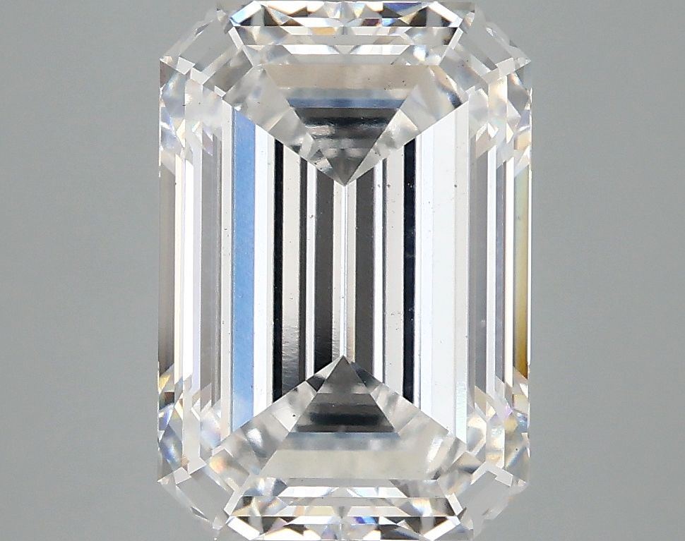 Lab-Grown Emerald Diamond - 4.59 Carats, E Color, VS2 Clarity - Certified by IGI - Report Number: LG683535971