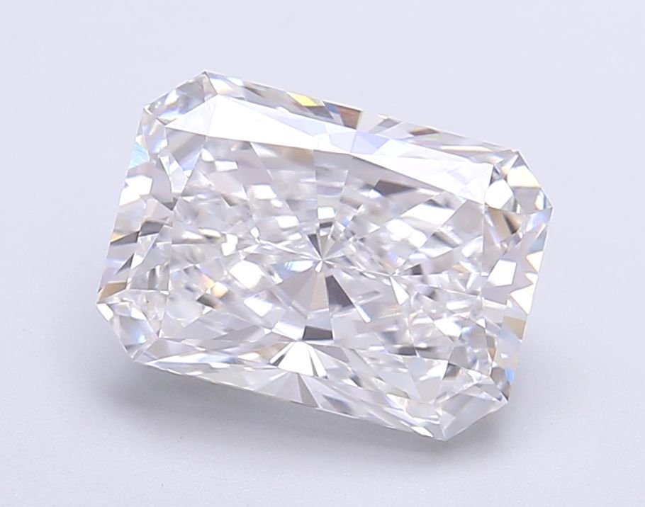 Lab-Grown Radiant Diamond - 3.53 Carats, D Color, VVS2 Clarity - Certified by IGI - Report Number: LG678565450