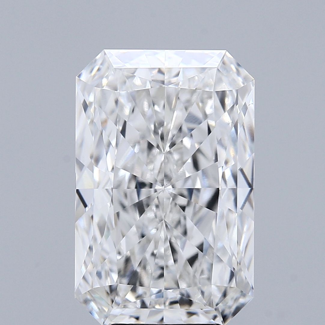 Lab-Grown Radiant Diamond - 7.08 Carats, F Color, VS1 Clarity - Certified by IGI - Report Number: LG679501015