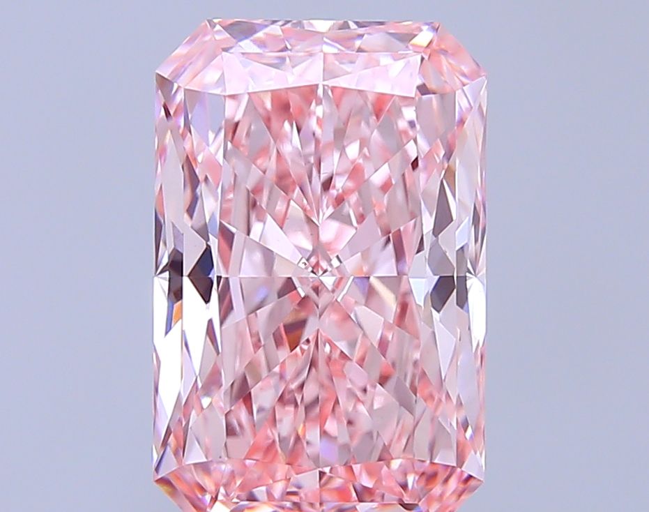 Lab-Grown Radiant Diamond - 5.02 Carats, Fancy Vivid Pink Color, VS1 Clarity - Certified by IGI - Report Number: LG689542116