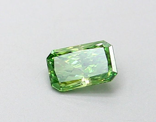 Lab-Grown Round Diamond - 0.57 Carats, Fancy Vivid Pink Color, VVS2 Clarity - Certified by IGI - Report Number: LG668459817