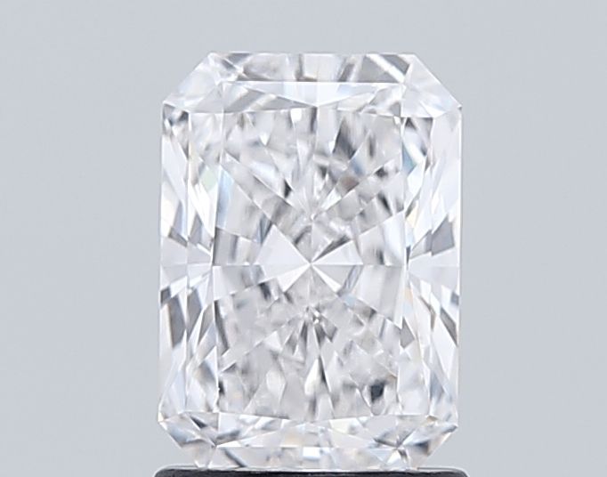 Lab-Grown Radiant Diamond - 1.49 Carats, E Color, VS1 Clarity - Certified by IGI - Report Number: LG690509585