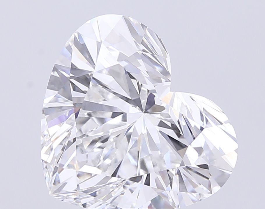 Lab-Grown Heart Diamond - 7.02 Carats, F Color, VVS2 Clarity - Certified by IGI - Report Number: LG709532548
