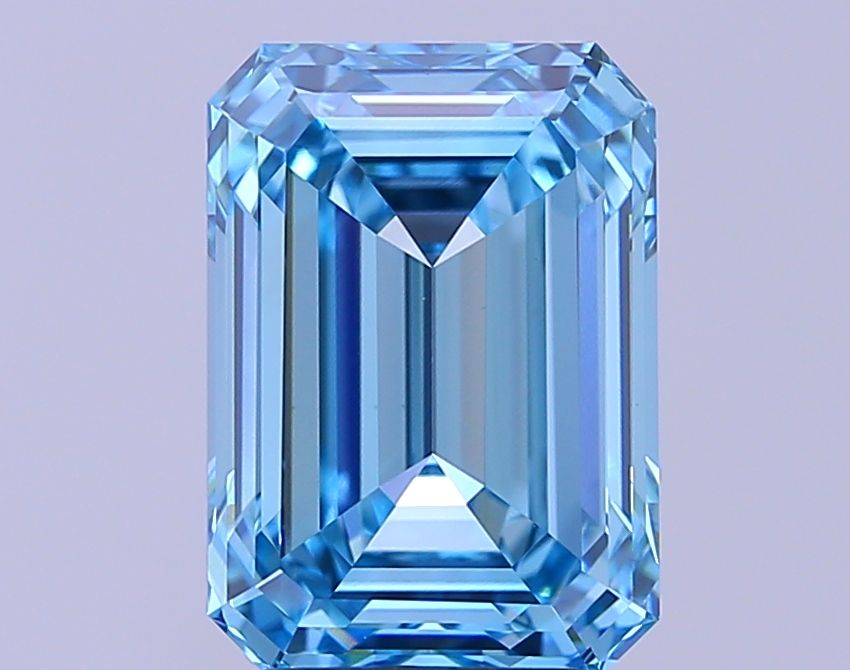 Lab-Grown Emerald Diamond - 4.82 Carats, Fancy Vivid Blue Color, VVS2 Clarity - Certified by IGI - Report Number: LG674504302