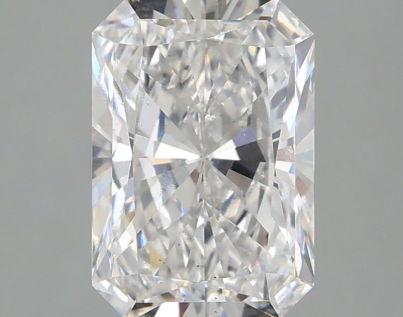 Lab-Grown Radiant Diamond - 2.48 Carats, E Color, VS2 Clarity - Certified by IGI - Report Number: LG683577010