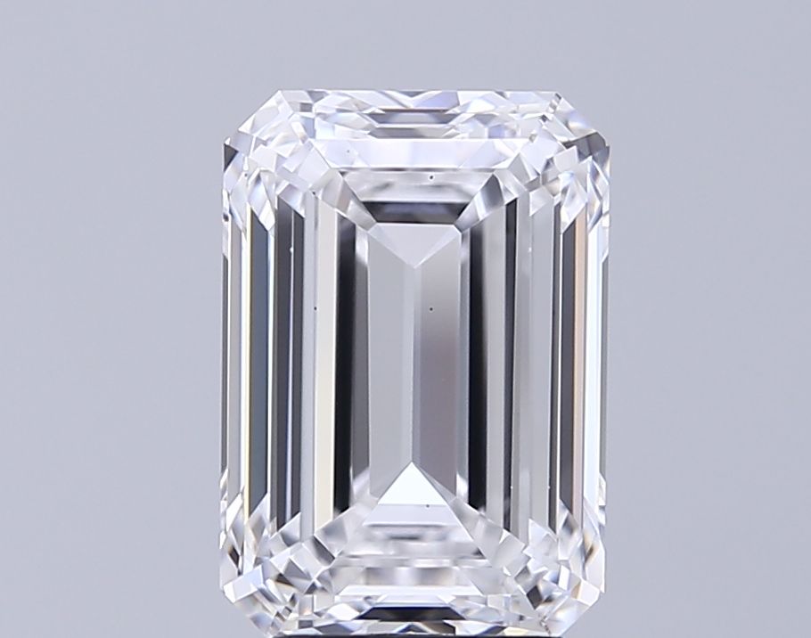 Lab-Grown Emerald Diamond - 4.51 Carats, E Color, VS1 Clarity - Certified by IGI - Report Number: LG652493207