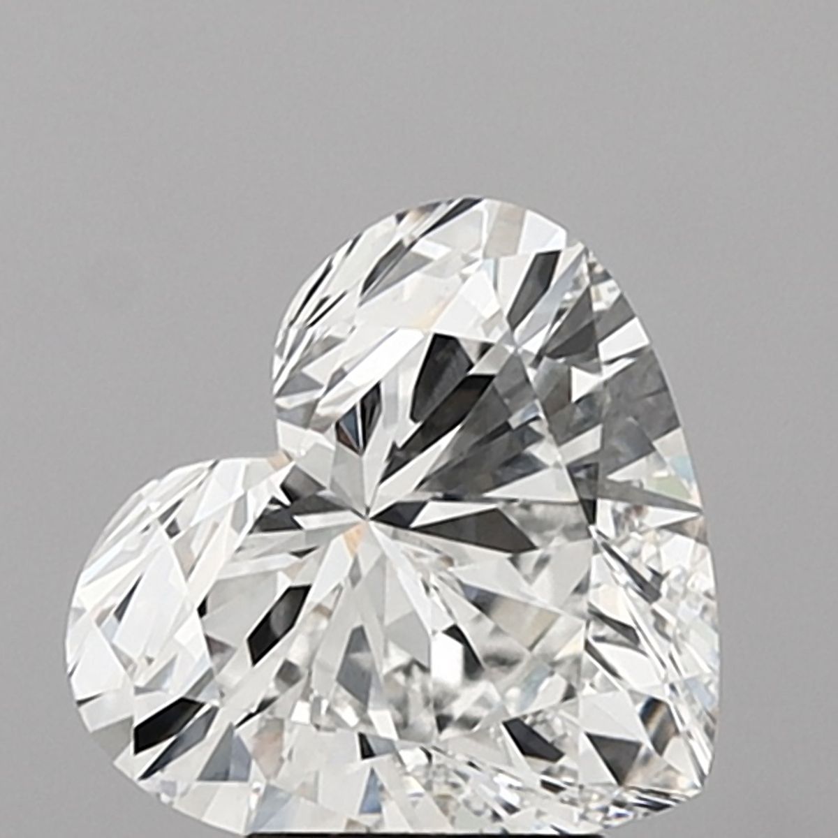 Lab-Grown Heart Diamond - 4.09 Carats, E Color, VVS2 Clarity - Certified by IGI - Report Number: LG675574895